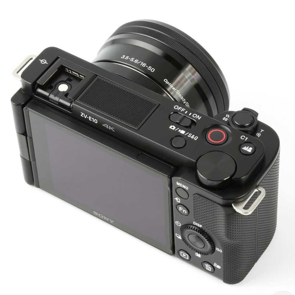 كاميرا مدونة فيديو سوني ZV-E10 | جهاز التحكم عن بعد اللاسلكي | بمقبض التصوير | ميكروفون اللاسلكي | بطاقة ذاكرة اس دي اتش سي | سعة 32 جيجا - Modern Electronics