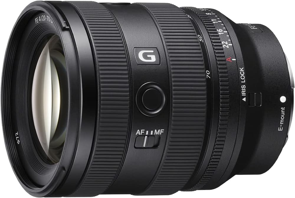 Sony ILCE-7CR | α 61.0 MP compact Full-Frame Camera  - Silver with Sony FE 20-70mm SEL2070G F4 G (DISPLAY UNITS) - Modern Electronics