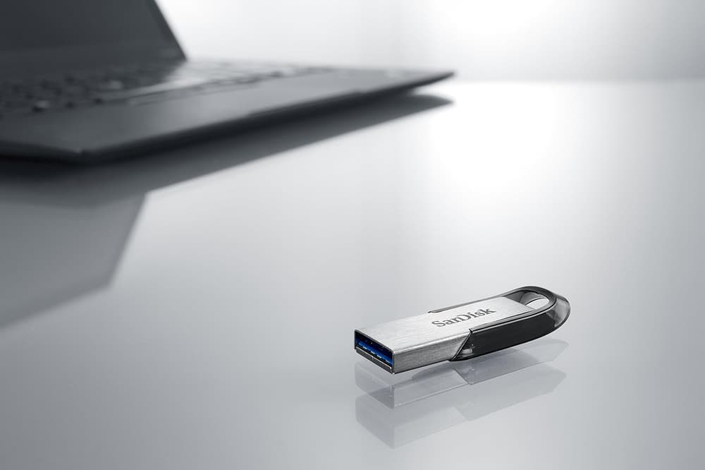 SanDisk Ultra Flair 64GB USB 3.0 Flash Drive - Modern Electronics