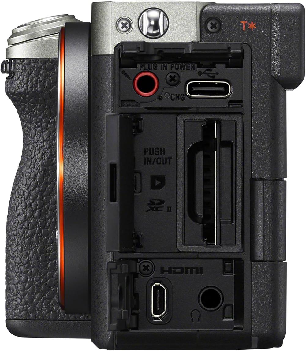 Sony ILCE-7CR | α 61.0 MP compact Full-Frame Camera  - Silver with Sony FE 20-70mm SEL2070G F4 G (DISPLAY UNITS) - Modern Electronics