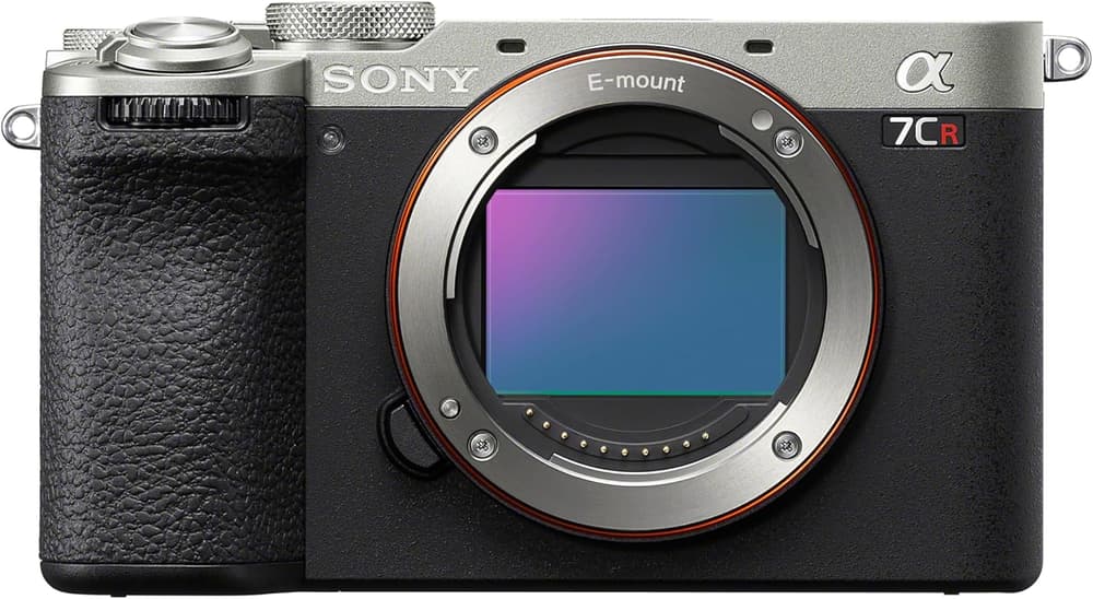 Sony ILCE-7CR | α 61.0 MP compact Full-Frame Camera  - Silver with Sony FE 20-70mm SEL2070G F4 G (DISPLAY UNITS) - Modern Electronics