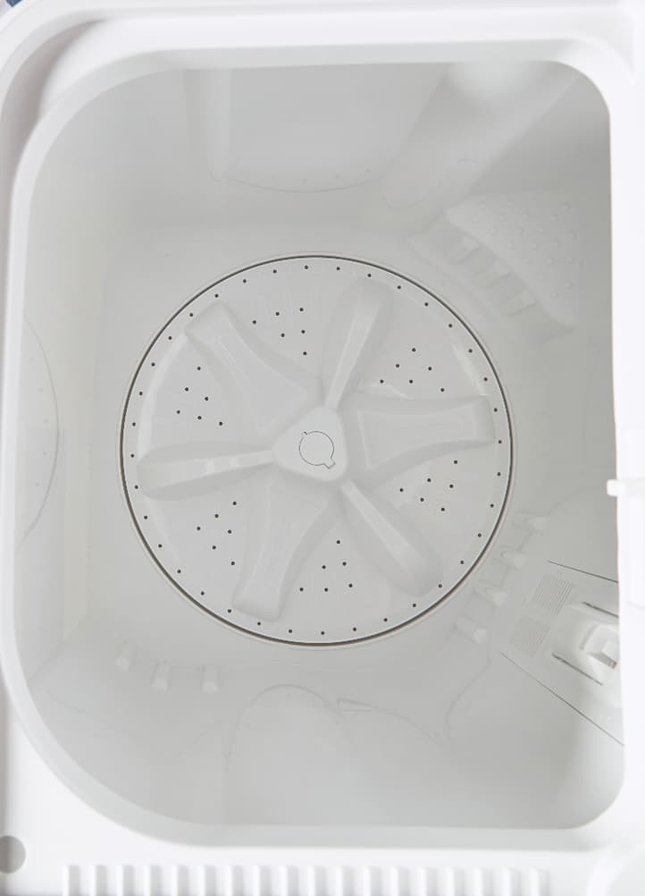 Admiral 9kg Twin Tub Semi-Automatic Washer: Efficient & Durable in White - Modern Electronics