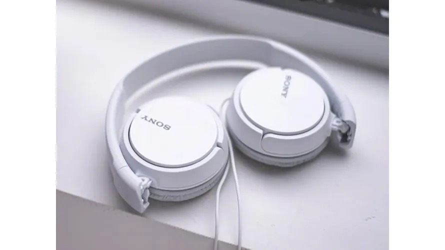 Sony WF-1000XM5 noise-canceling earbuds | Silver/XM5 Sony WF-1000XM5 noise-canceling earbuds | Silver/XM5